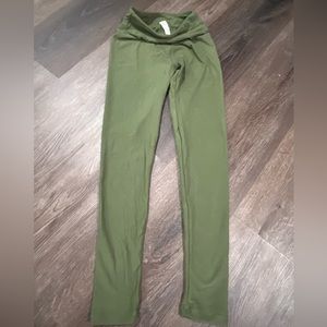Liluroe tween Olive green leggings